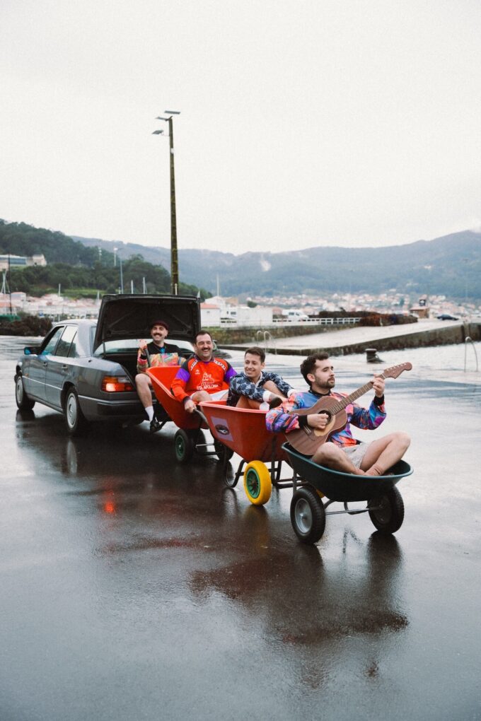 Música disco, rock y electrónica: así suena “Non Sei Como”, lo nuevo de The Rapants