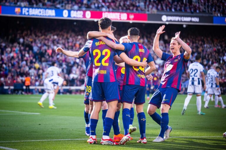 Bernal, De Jong y Fermín devuelven al Barça al trono tras una noche redonda en casa