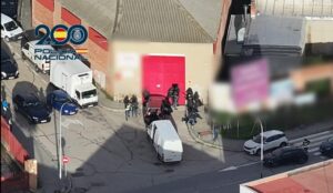 Convoyes, caletas y armas: la compleja red de narcotráfico desarticulada por la Policía Nacional