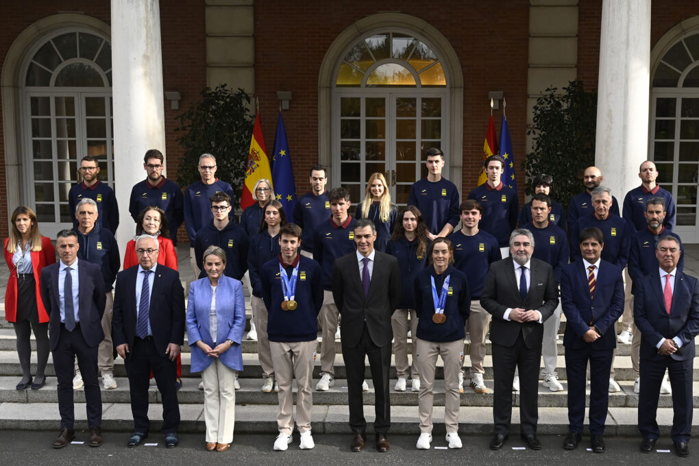 Sánchez homenajea a los medallistas españoles de Milano Cortina y promete más apoyo al deporte de invierno