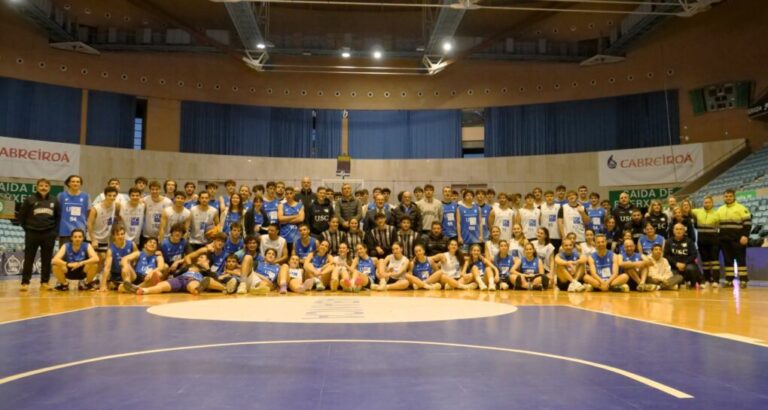 Dame un pico y Las Pilis reinan en un 3x3 USC-Obradoiro de récord