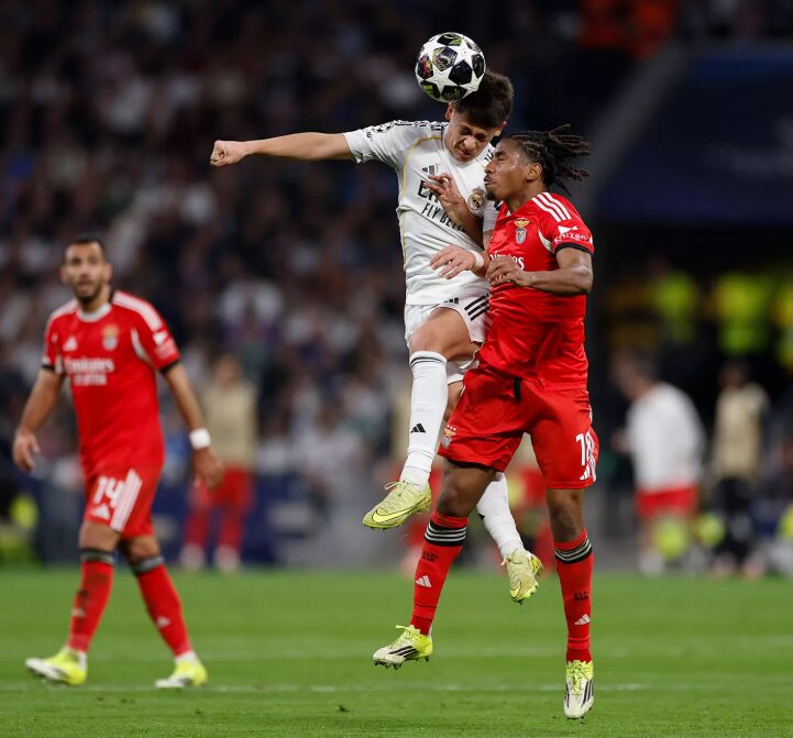 Remontada blanca y billete a octavos: el Madrid supera al Benfica con un Valverde estelar