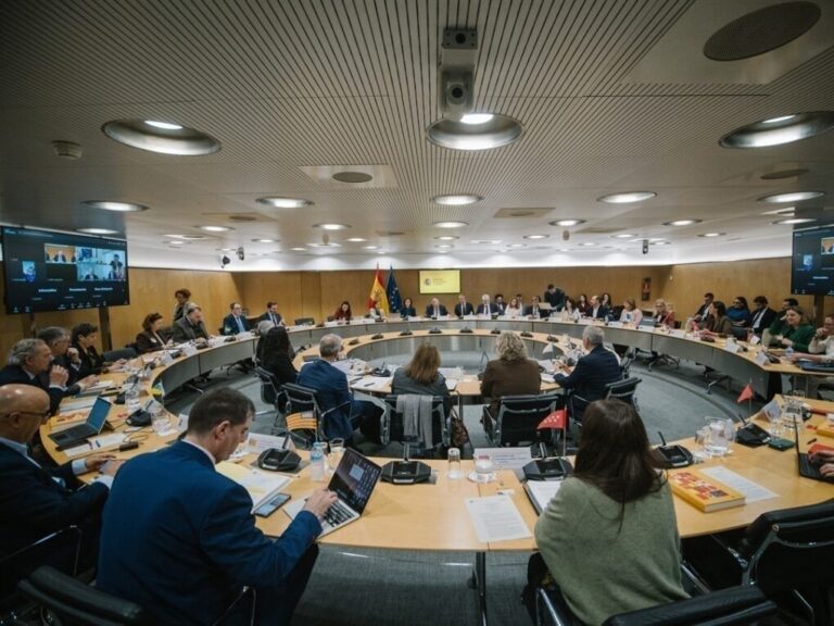 Más plazo y menos burocracia: acuerdo clave para culminar la transformación sostenible del turismo