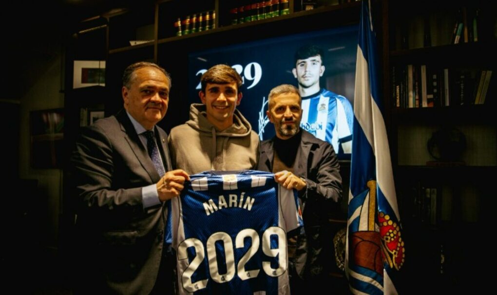 Pablo Marín seguirá de txuri urdin hasta 2029 y lucirá el dorsal 15