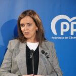 Miles de médicos se movilizan ante Sanidad mientras Fúnez acusa al Ejecutivo de romper el diálogo