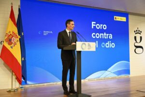 Pedro Sánchez alerta del auge del odio en internet y anuncia un sistema para medirlo
