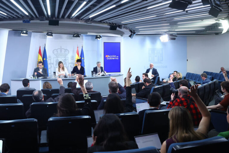 2. España activará 11,5 millones de barriles de petróleo para contener el impacto energético del conflicto en Irán