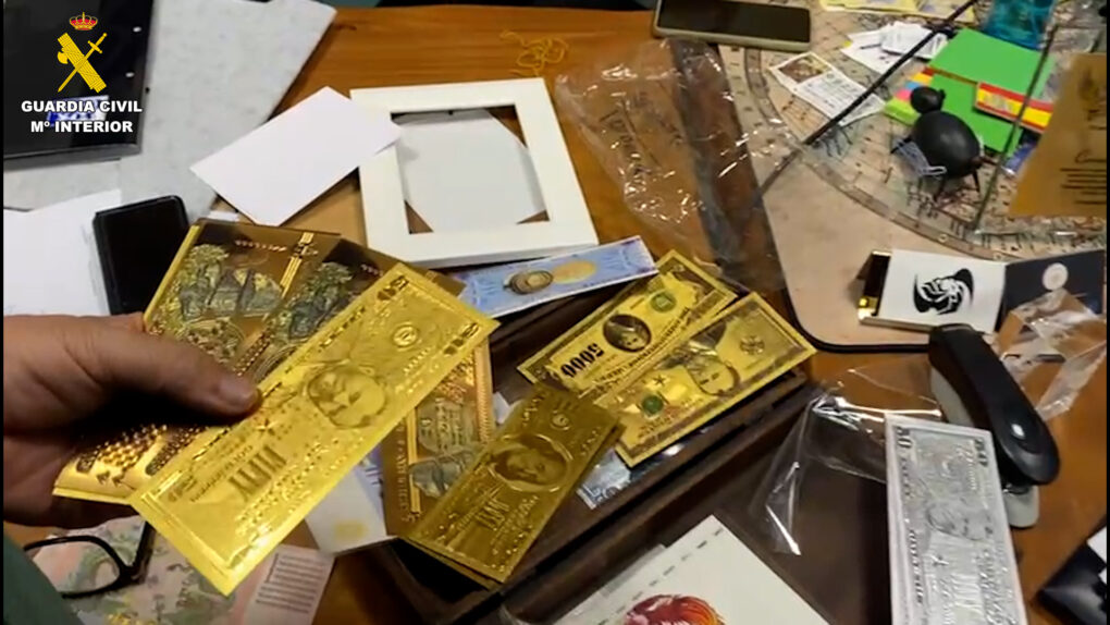 Cae en Cádiz un falso grupo militar religioso que vendía billetes sin valor por cientos de miles de euros