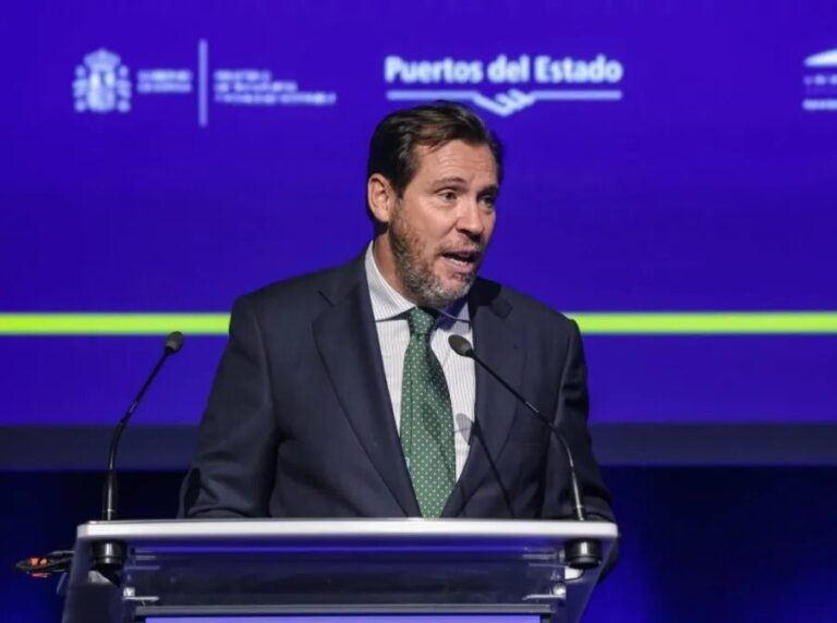 Puente sitúa a los puertos como eje de la nueva economía verde con 7.000 millones en inversiones estratégicas