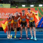 España suma una histórica plata en el 4x400 mixto y Attaoui bate el récord de 800