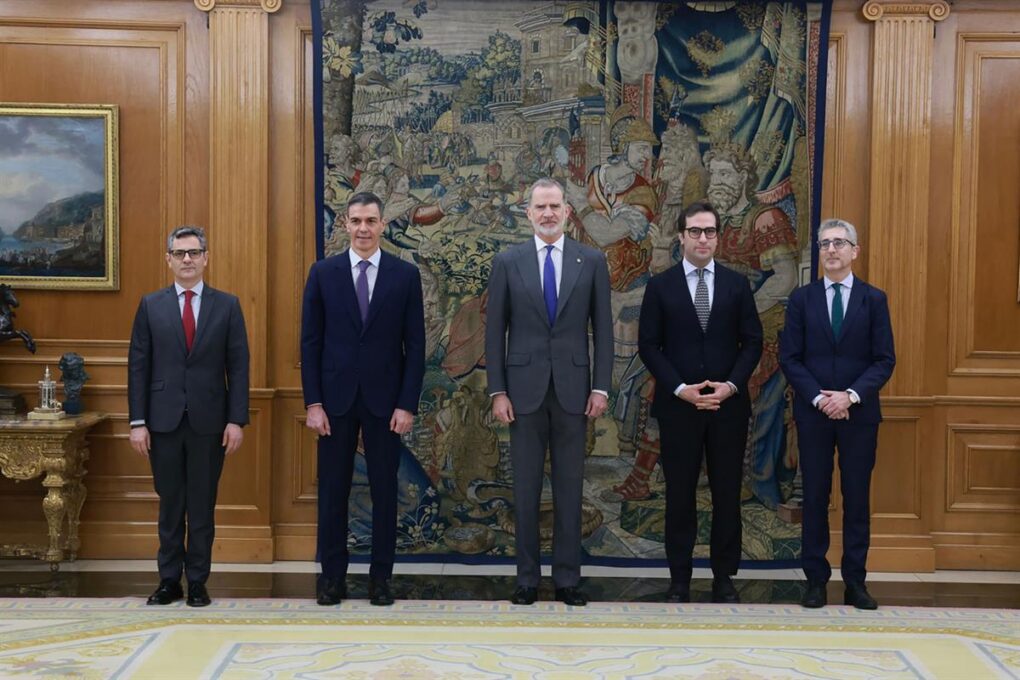 Sánchez refuerza su Ejecutivo: Carlos Cuerpo, nuevo vicepresidente primero, y Arcadi España, ministro de Hacienda