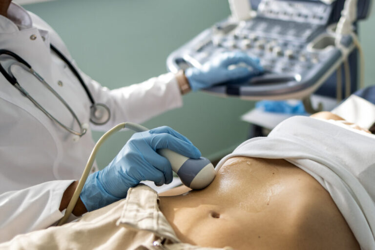 Científicos españoles identifican un mecanismo clave para potenciar el tratamiento del cáncer de hígado avanzado