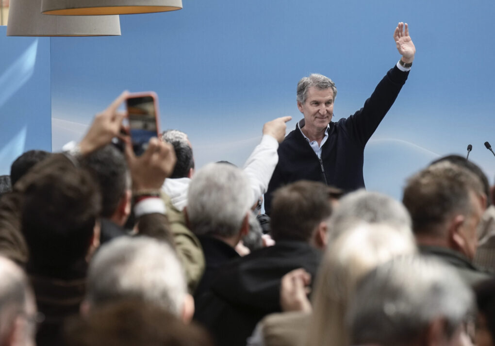 Feijóo acusa al Gobierno de empeorar la situación de las mujeres en España durante el 8M