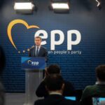 Feijóo acusa a Sánchez de aislar a España en Europa y de no gobernar