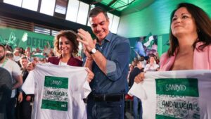 Pedro Sánchez y María Jesús Montero reivindican lo público en un acto clave en Córdoba