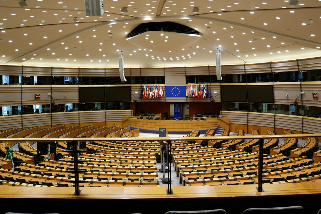 España, en el punto de mira de la UE: aguas residuales, contratos públicos y empleo bajo revisión