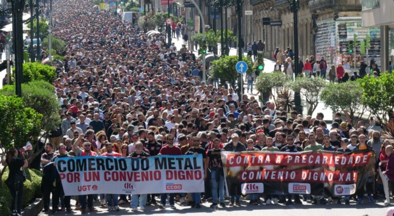 Miles de trabajadores paralizan el sector del metal en Vigo y Pontevedra