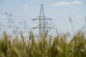 Bruselas rebaja el crecimiento económico de la UE por la crisis energética y el conflicto en Oriente Próximo