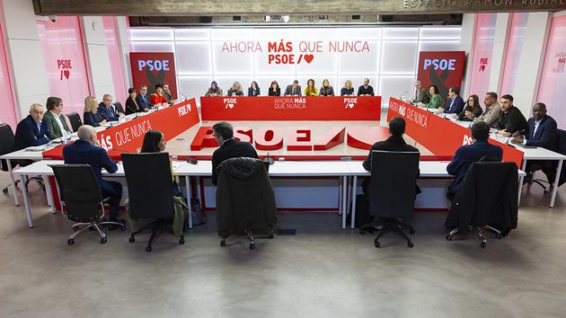 El PSOE lanza una ofensiva institucional en toda España contra la “prioridad nacional” de PP y Vox