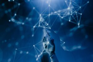 La UE simplifica las normas de inteligencia artificial y prohíbe las apps de “nudificación”