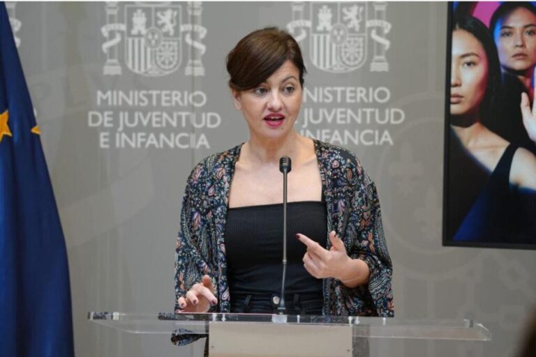 España propone a la ONU crear un grupo internacional para regular los entornos digitales y proteger a la infancia