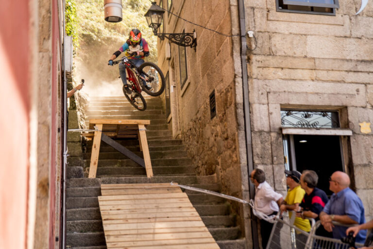 El MTB Downtown de Marisquiño volverá a convertir el Casco Vello de Vigo en un espectáculo mundial el 8 de agosto