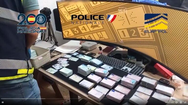 La Policía Nacional interviene 795 documentos falsificados y desarticula una red internacional en Alicante