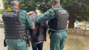 La Guardia Civil detiene a 20 personas por blanquear más de cuatro millones de euros de estafas