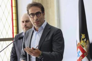 Nueva fase en la crisis de Ceuta: mando único, más retornos y un plan de choque para empresas y autónomos