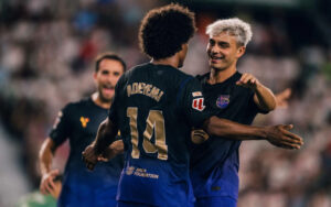 El Barcelona arranca LaLiga con una goleada: 0-5 al Elche con dobletes de Raphinha y Fermín