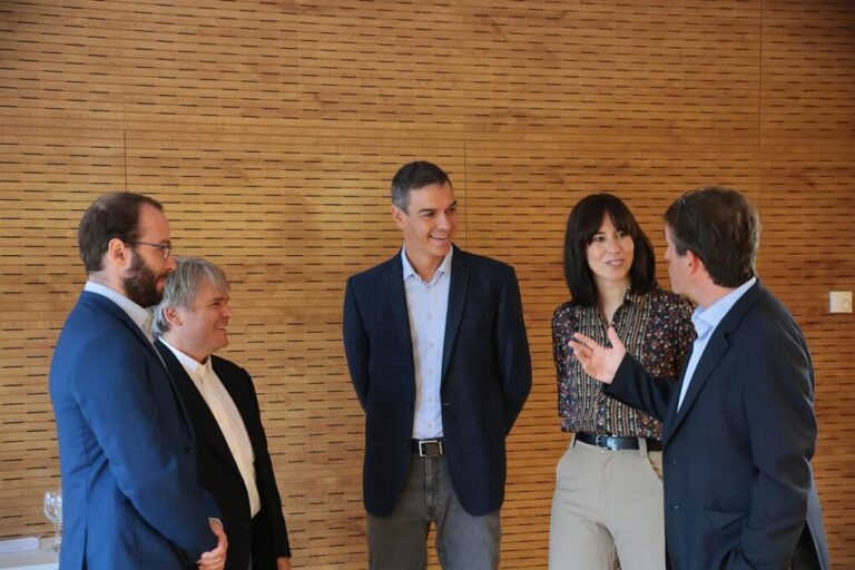 Sánchez anuncia un nuevo real decreto para elevar los requisitos de calidad de las titulaciones universitarias