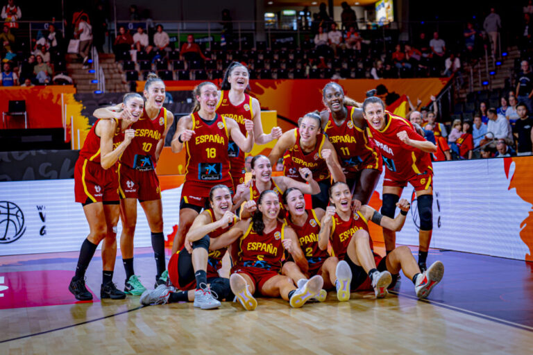 España firma un 59-79 ante Japón y avanza con autoridad a los cuartos de final