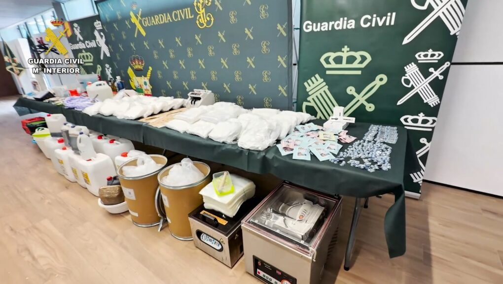 Cien kilos de ‘speed’ y dos detenidos: golpe a un laboratorio clandestino de droga en Barakaldo