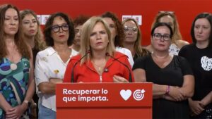 Bernabé reclama al PP que frene los ataques personales: “No se puede hacer apología del insulto”