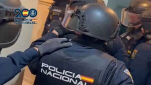Macrooperación contra la banca clandestina del narcotráfico: 21 arrestos y 12 investigados con órdenes internacionales