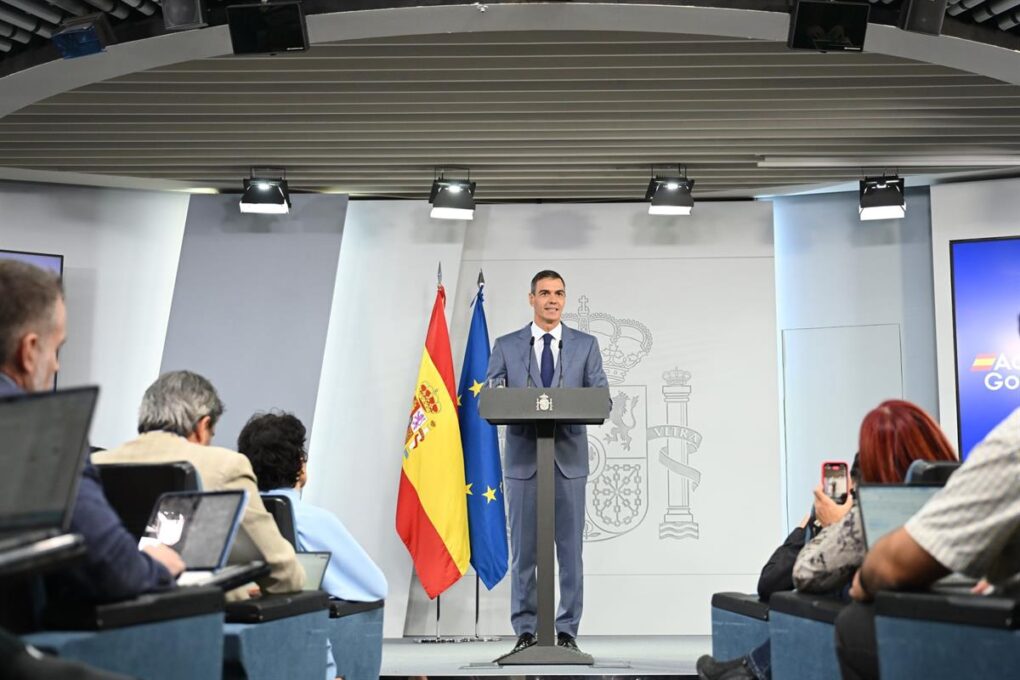 Sánchez aprueba 21 medidas antes de las elecciones: préstamos sin intereses, alquileres y límites a los fondos buitre
