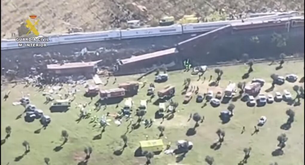 Tragedia ferroviaria en Toledo: al menos 30 muertos y 50 heridos graves tras chocar un AVE y un Iryo